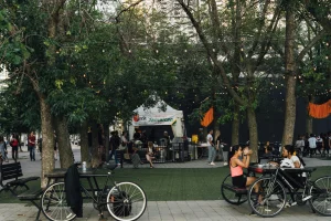 seasonal community events in Canada in a local public gathering space