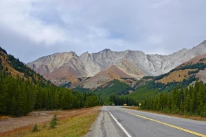 simple outdoor trip in Canada with easy route access